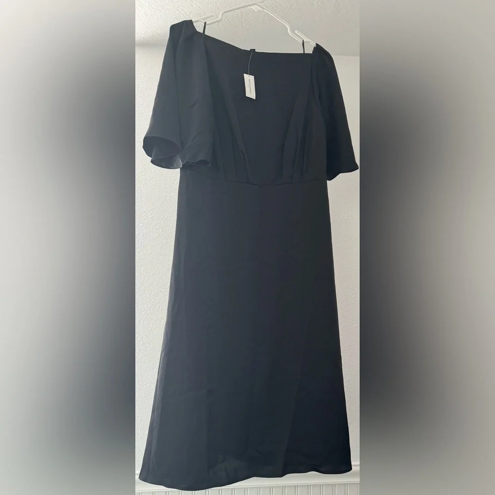 π Banana Republic Black Satin Dress | Timeless, Versatile Wedding & Party Dress - Picture 1 of 4